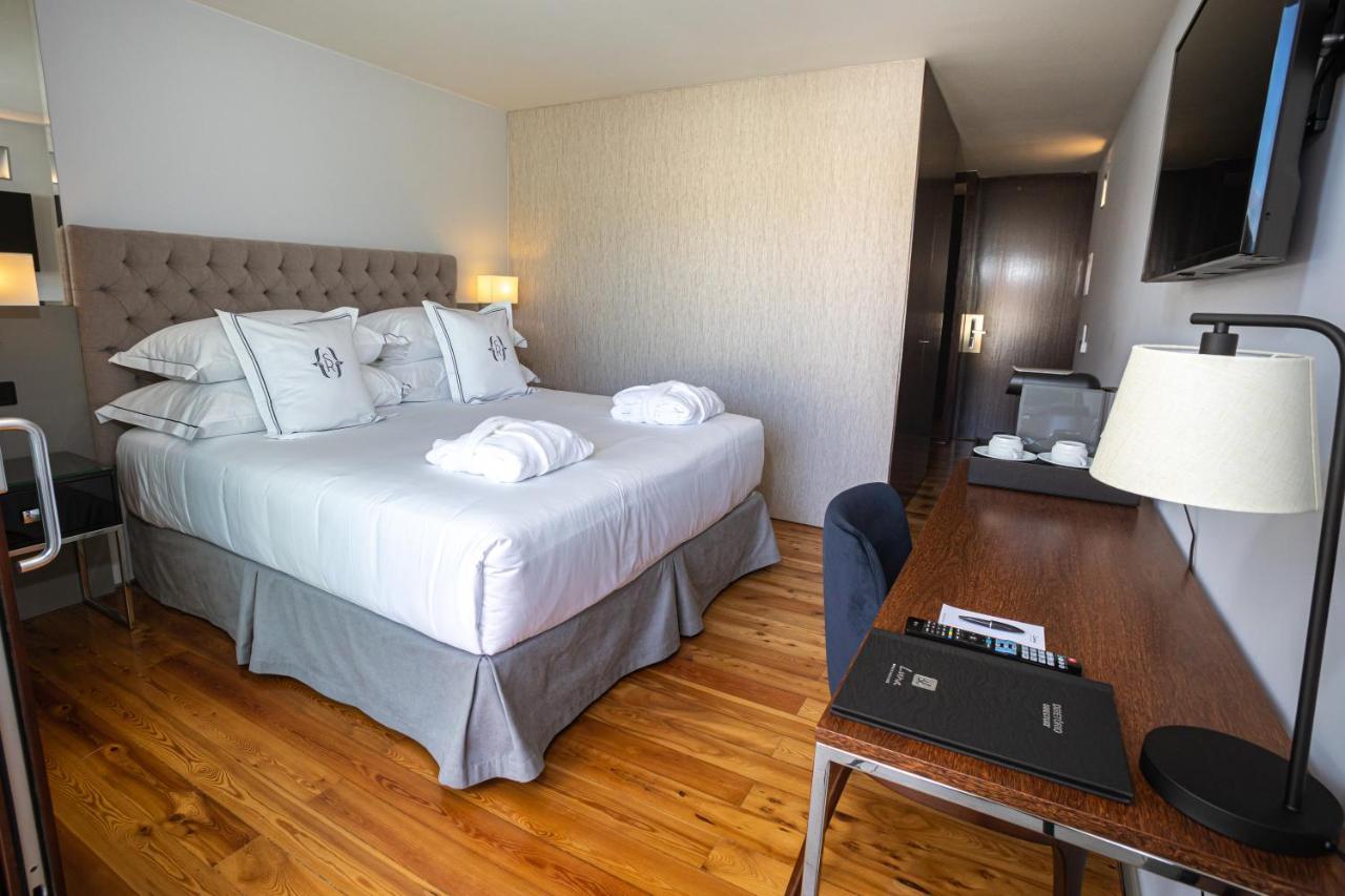 Solar Do Requeijo By Luna Hotels & Resorts Аркуш-ди-Валдевеш Экстерьер фото A room at the hotel