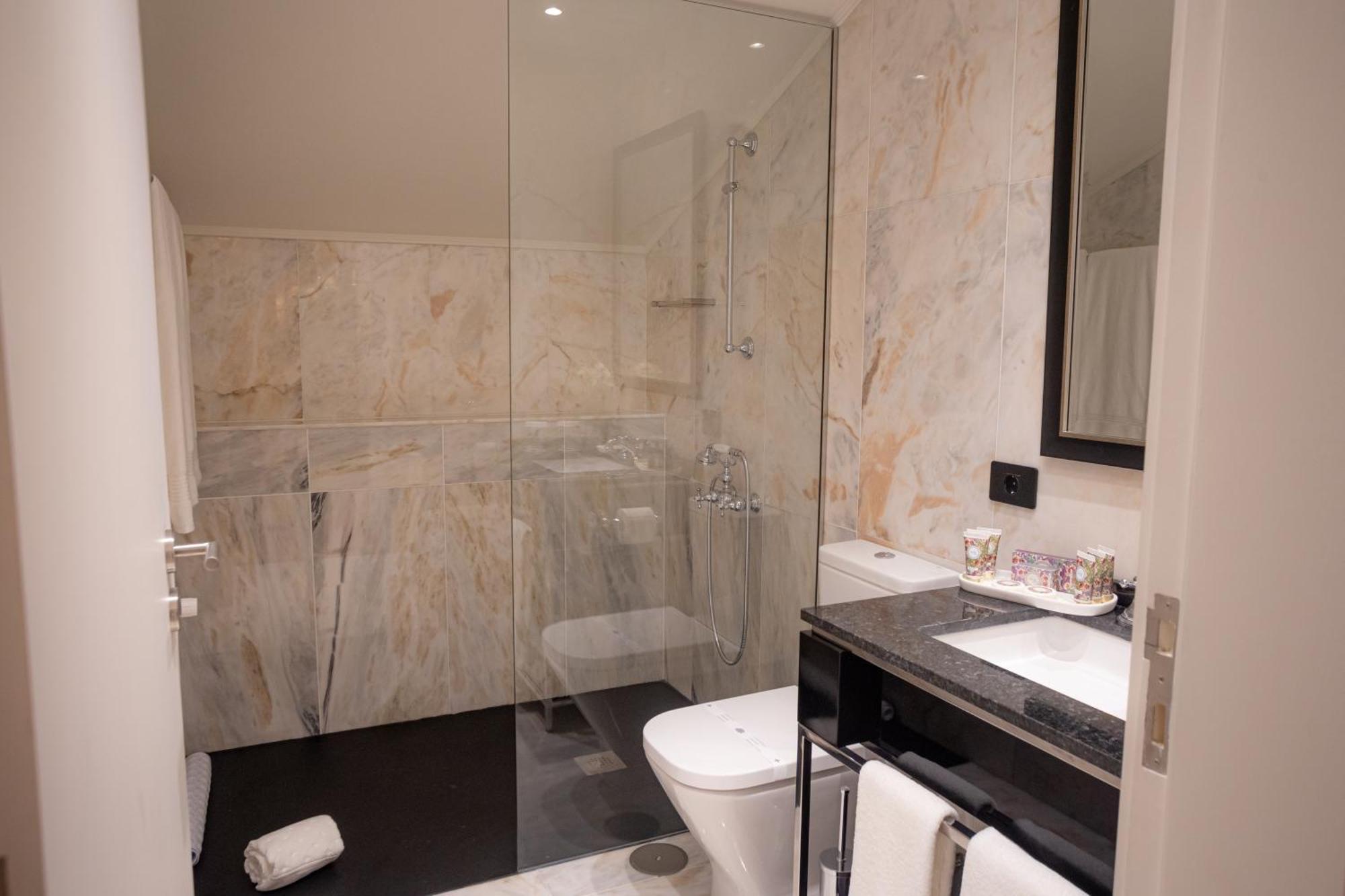 Solar Do Requeijo By Luna Hotels & Resorts Аркуш-ди-Валдевеш Экстерьер фото A shower enclosure