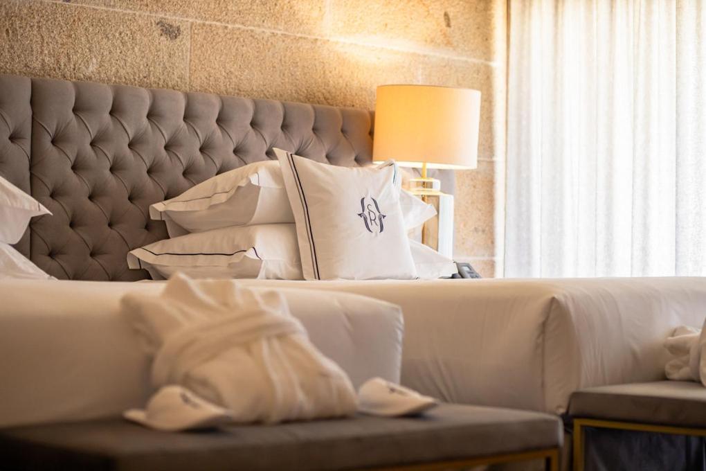Solar Do Requeijo By Luna Hotels & Resorts Аркуш-ди-Валдевеш Экстерьер фото A bedroom at the hotel